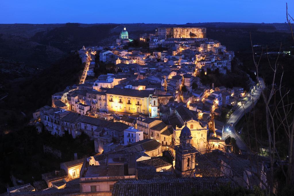 La Corte Di Ibla Рагуза Екстериор снимка